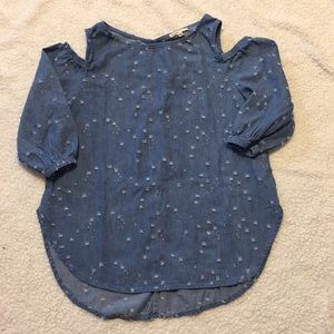 Love Culture distressed cold shoulder top size M